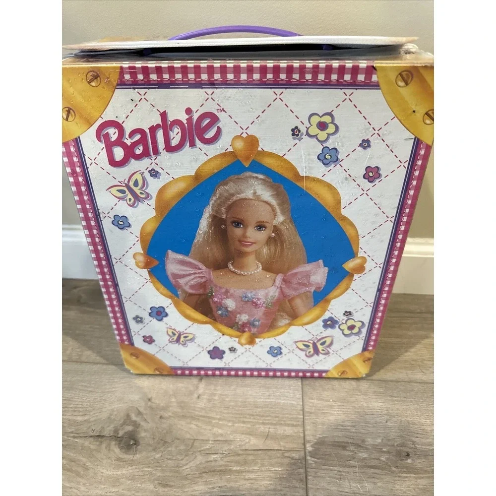 Barbie Doll 1997 Travel Carry Case Trunk No. 12010‎ Tara Toy Corp. Pink Plaid